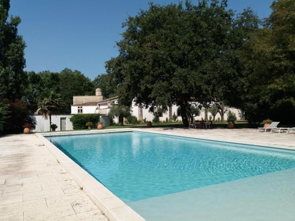 Mas Des Becasses, En Provence - 22 Personnes Arles Exterior foto