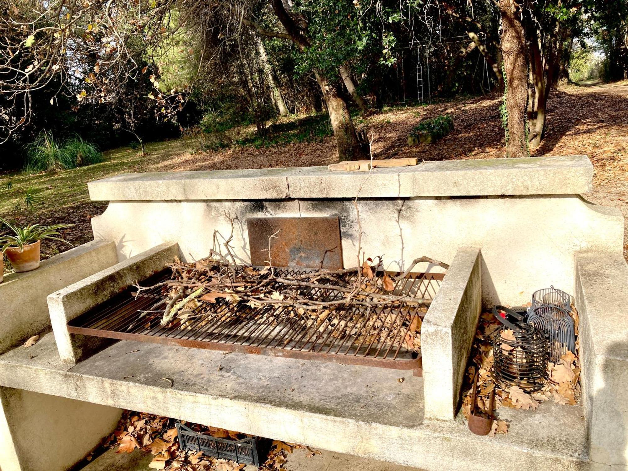 Mas Des Becasses, En Provence - 22 Personnes Arles Exterior foto